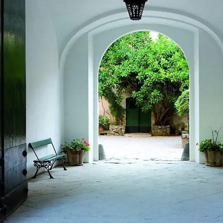 Palazzo Belmonte-3